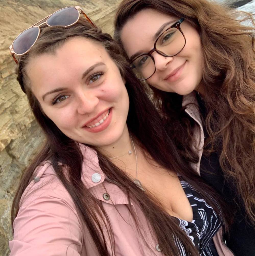 Meet your Posher, Abbey